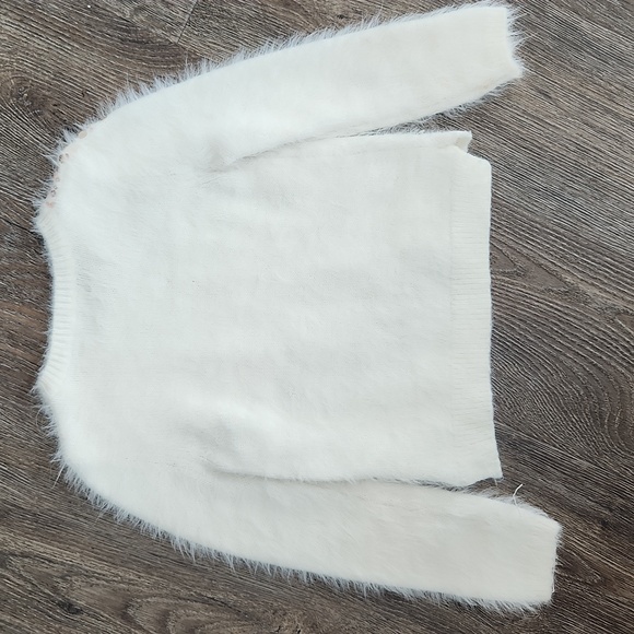 H&M Fuzzy Sweater with Sequins Little Girl 4-6T - Picture 4 of 4